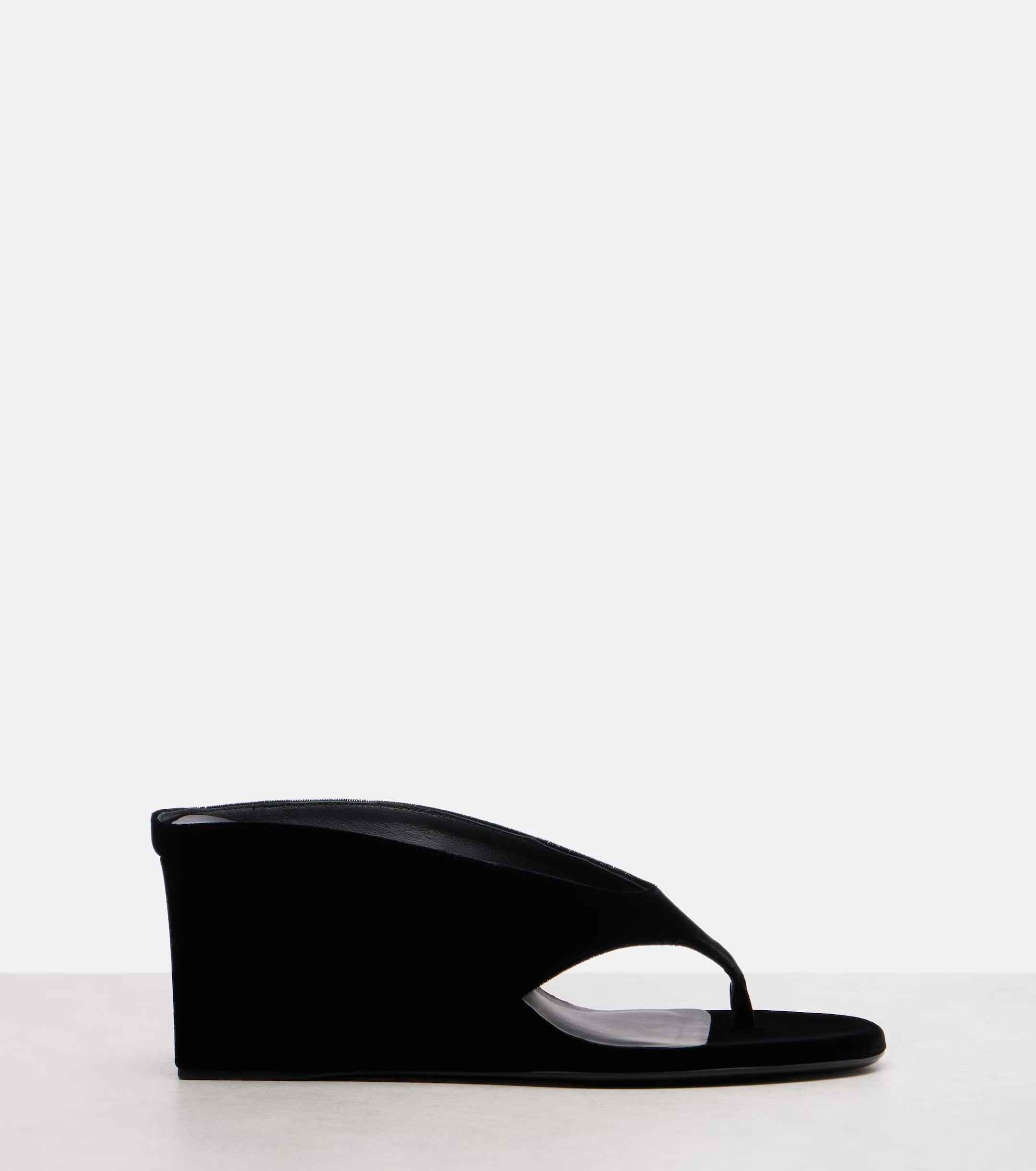Alaïa Thong Heels